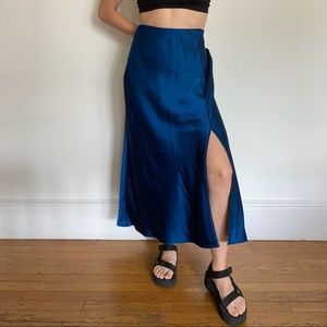 Sateen maxi skirt